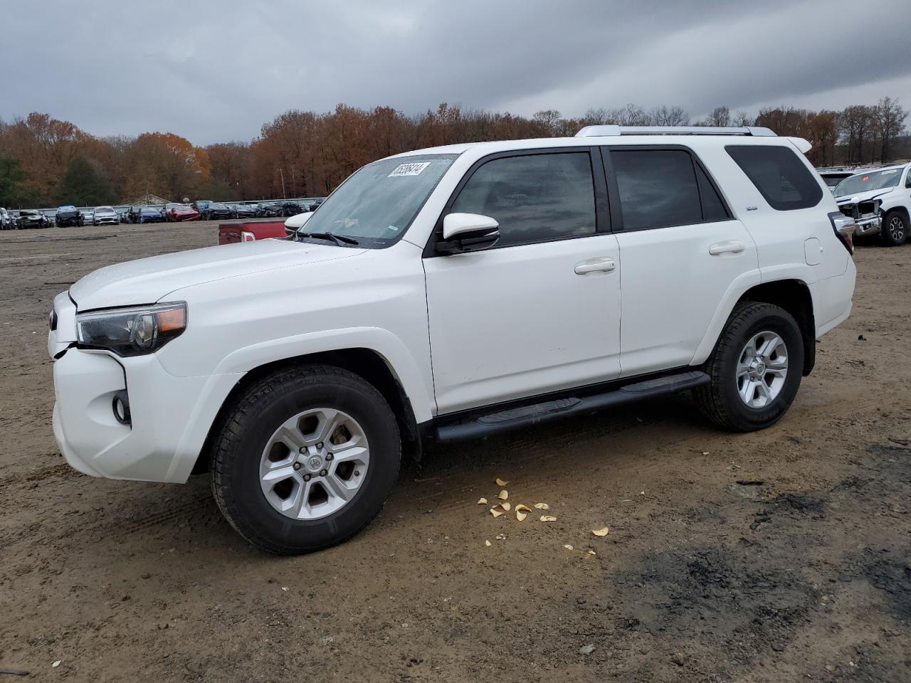 VIN JTEZU5JR3J5189121 2018 TOYOTA 4RUNNER no.1