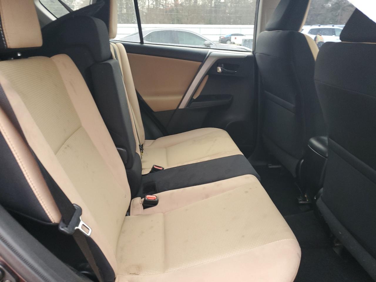 2T3WFREV6HW329424 TOYOTA RAV4 2017