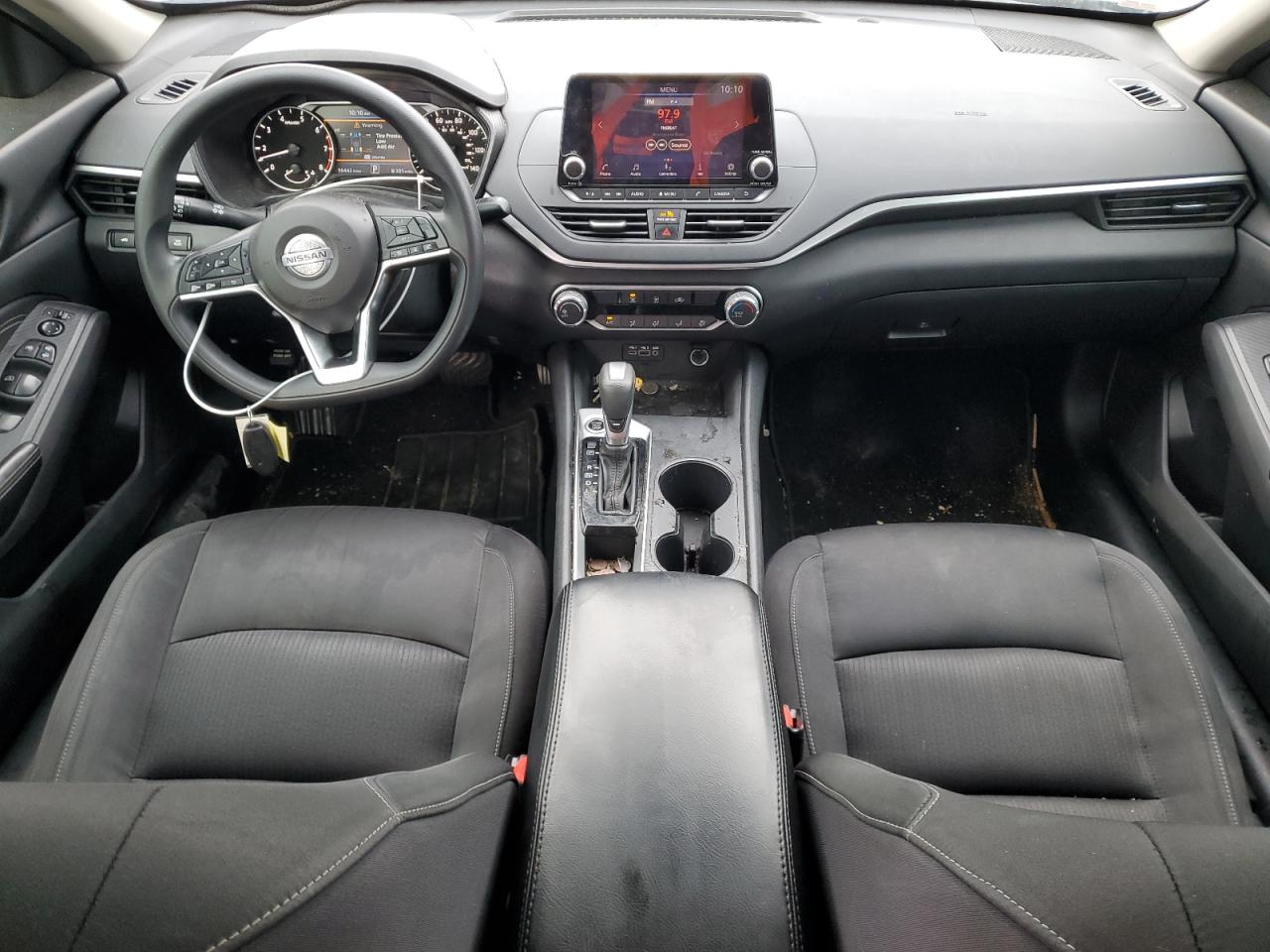 2020 Nissan Altima - Image 8