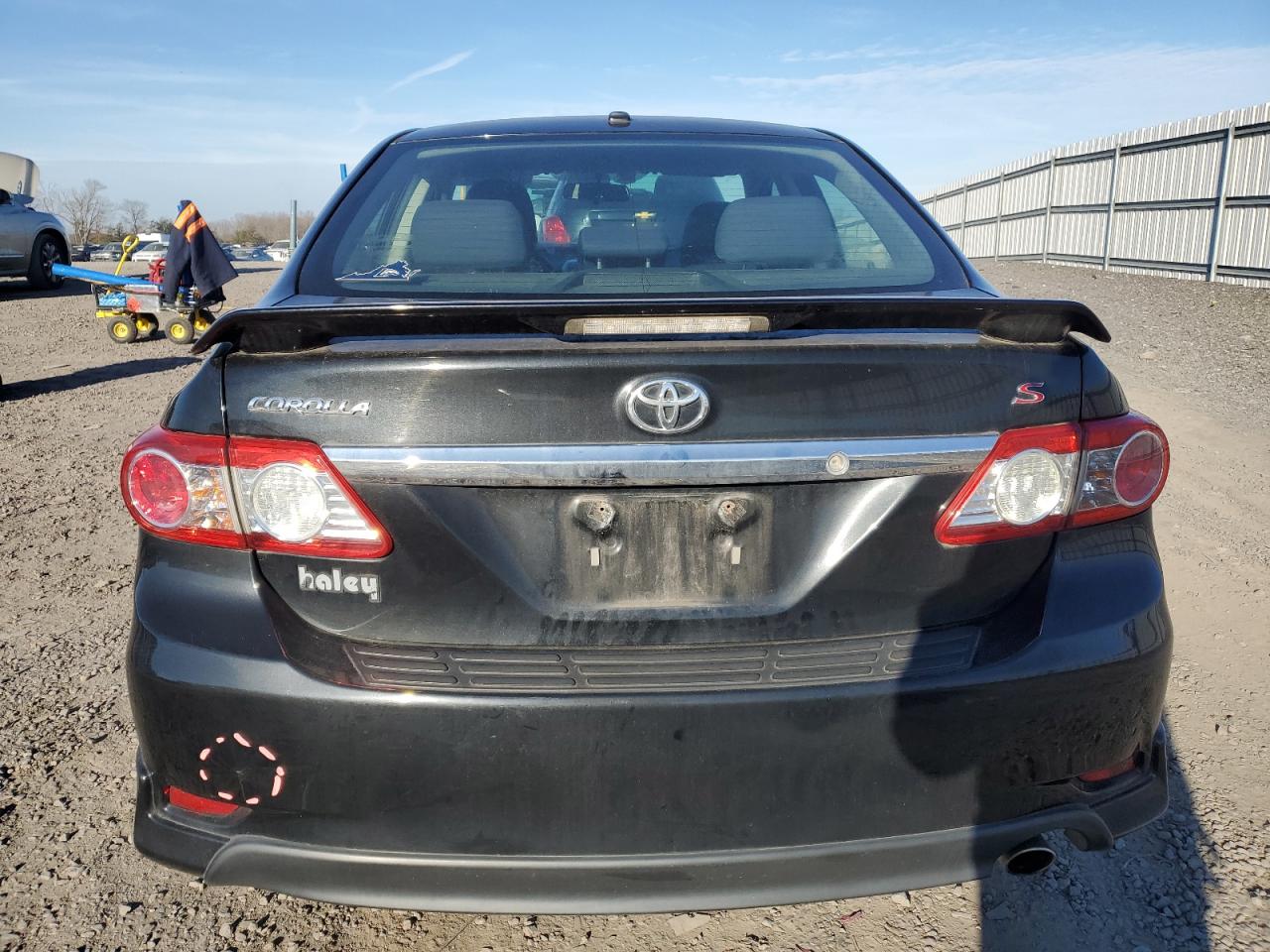 2011 Toyota Corolla - Image 6