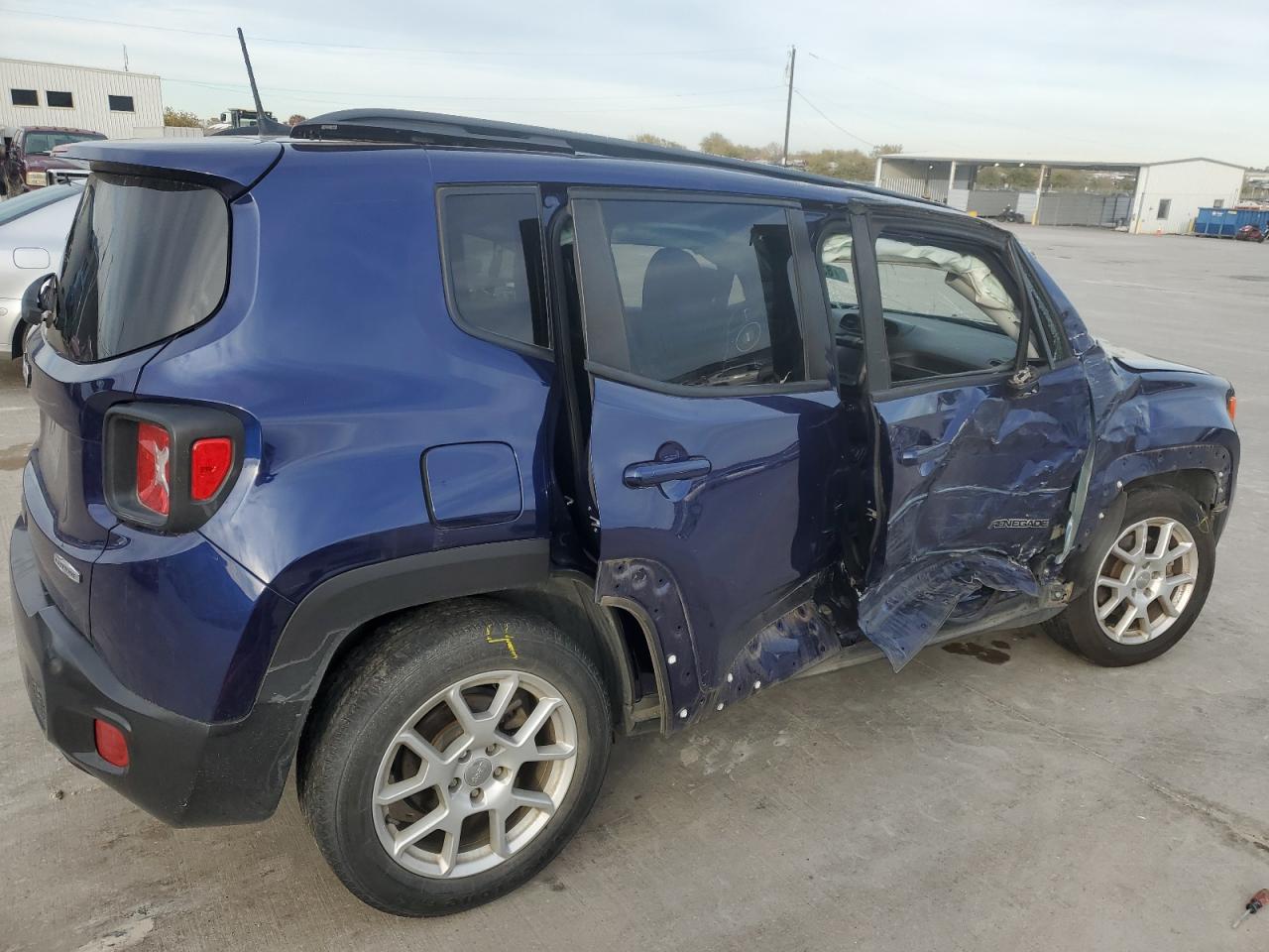 2019 Jeep Renegade - Image 3
