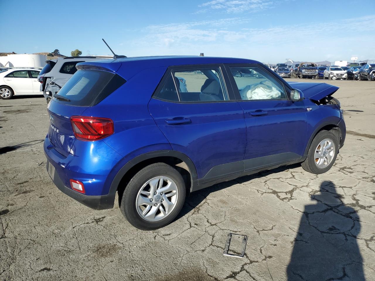 2023 Hyundai Venue - Image 3