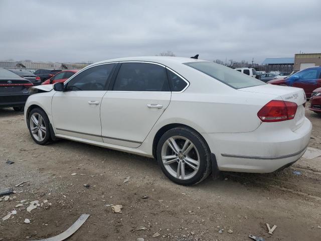 Седаны VOLKSWAGEN PASSAT 2013 Белы