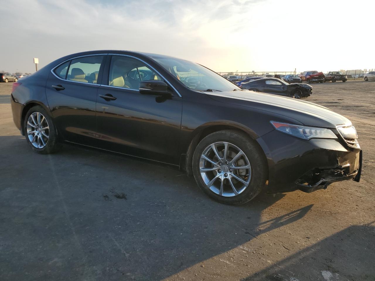 VIN 19UUB2F55FA021702 2015 ACURA TLX no.4