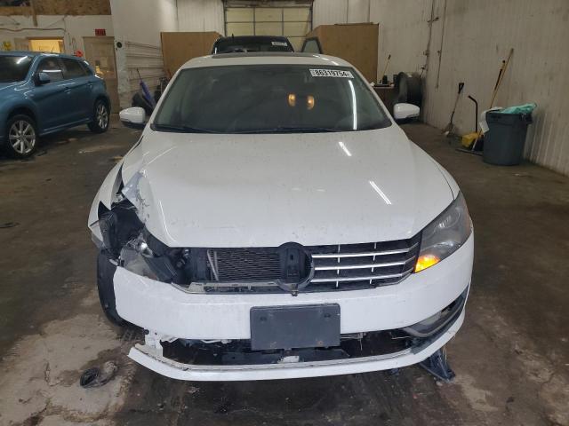  VOLKSWAGEN PASSAT 2014 White