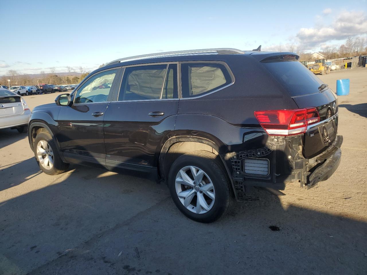 2019 Volkswagen Atlas - Image 2