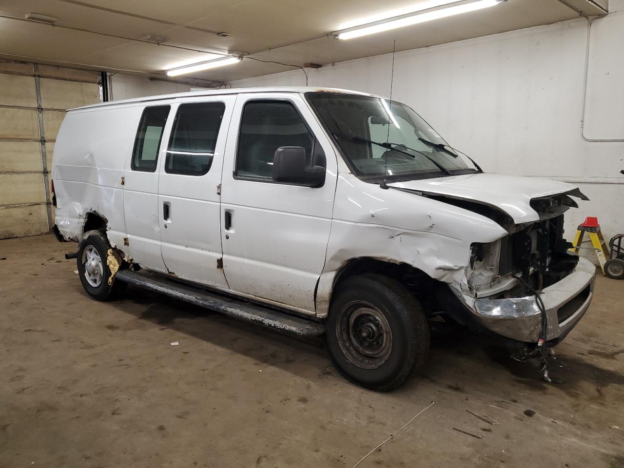 2012 Ford Econoline - Image 4