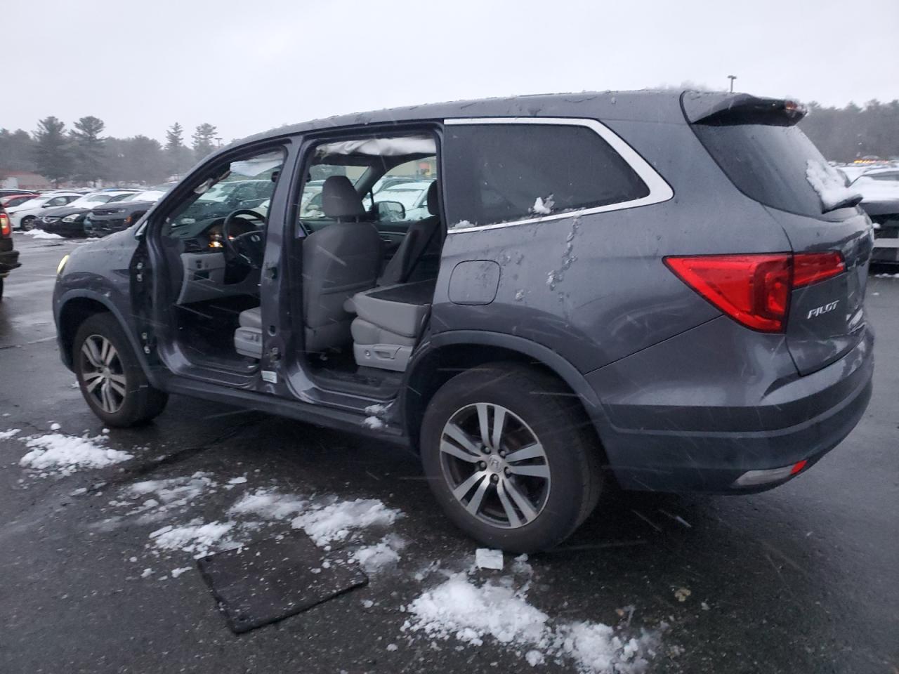 5FNYF6H54HB008054 HONDA PILOT 2017