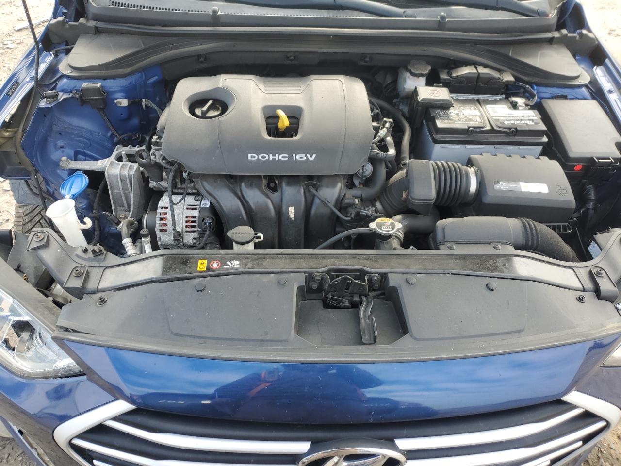 2018 Hyundai Elantra - Image 13