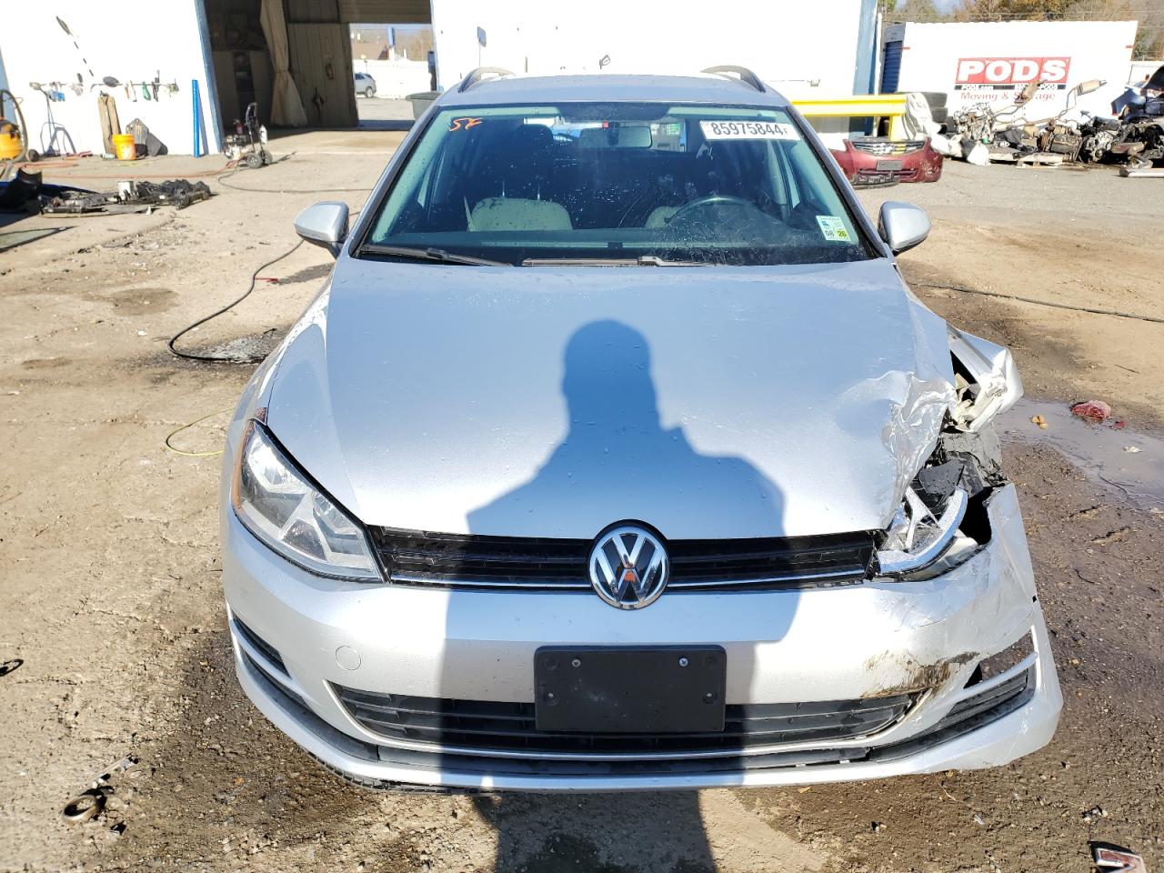 2016 Volkswagen Golf - Image 5