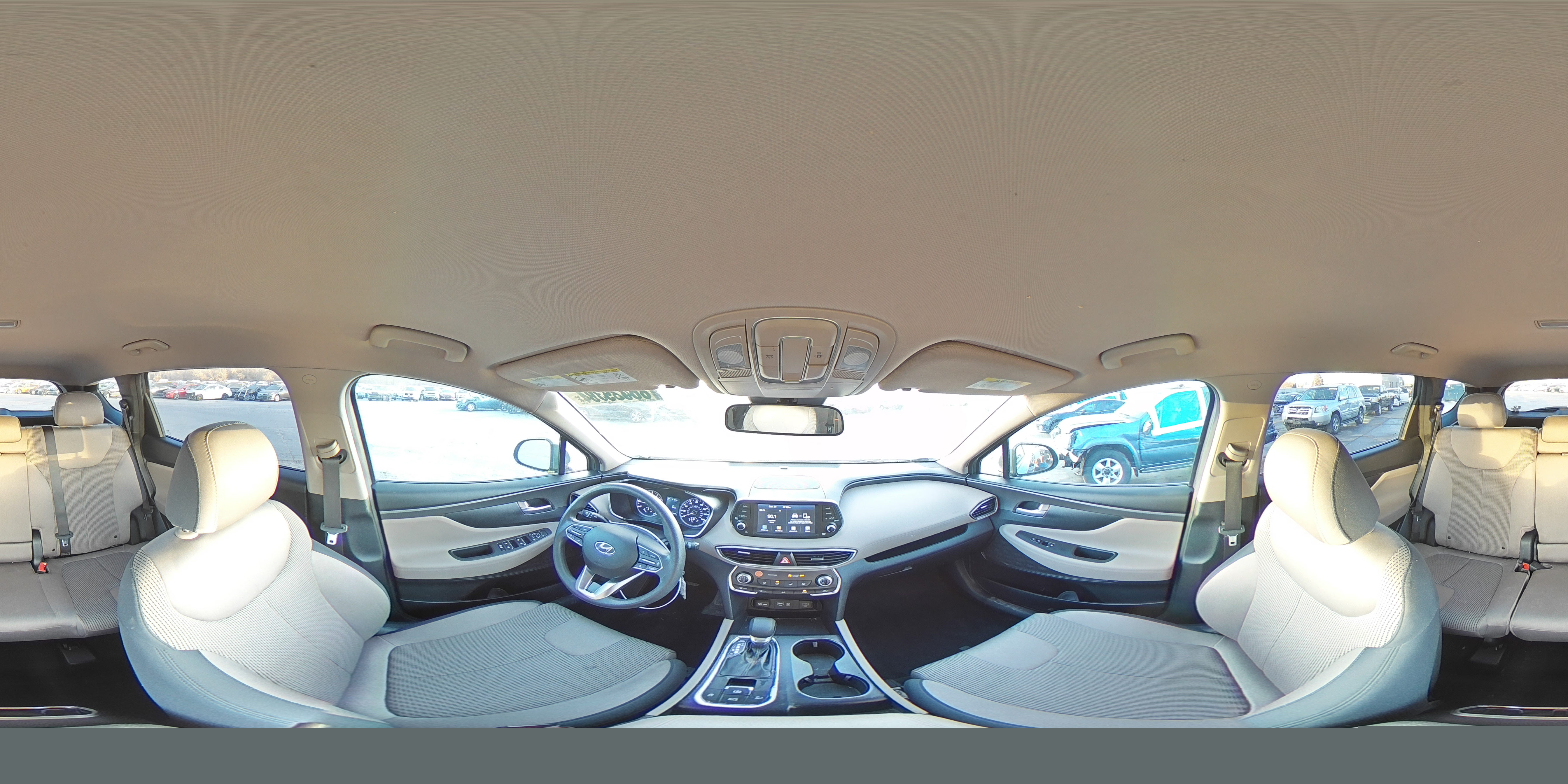 2019 Hyundai Santa Fe - Image 15