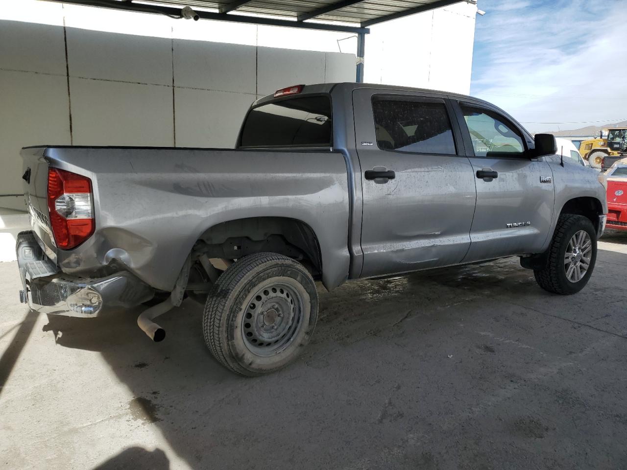 2014 Toyota Tundra - Image 3