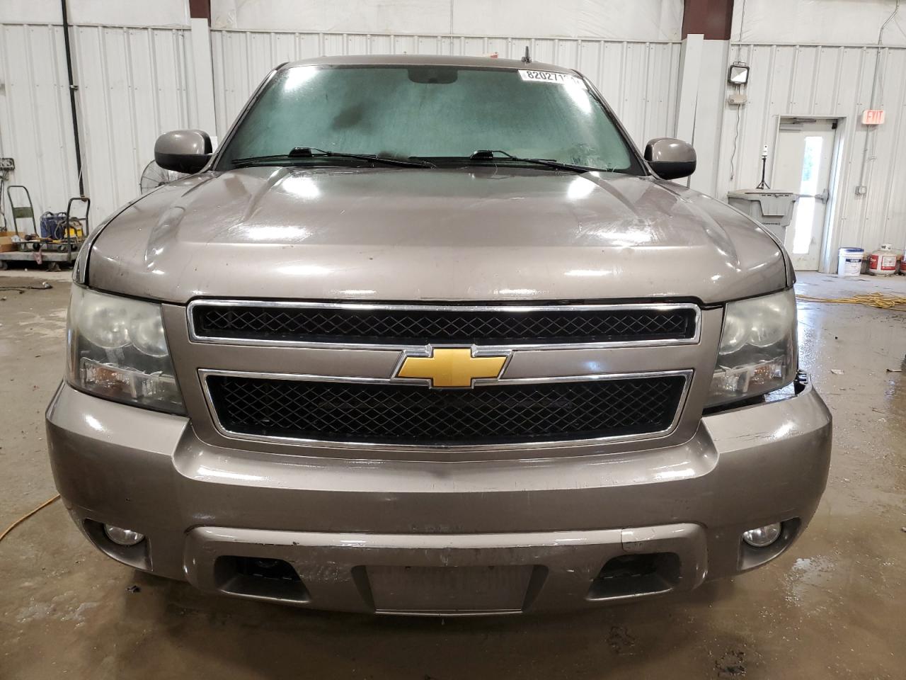 2011 Chevrolet Suburban - Image 5