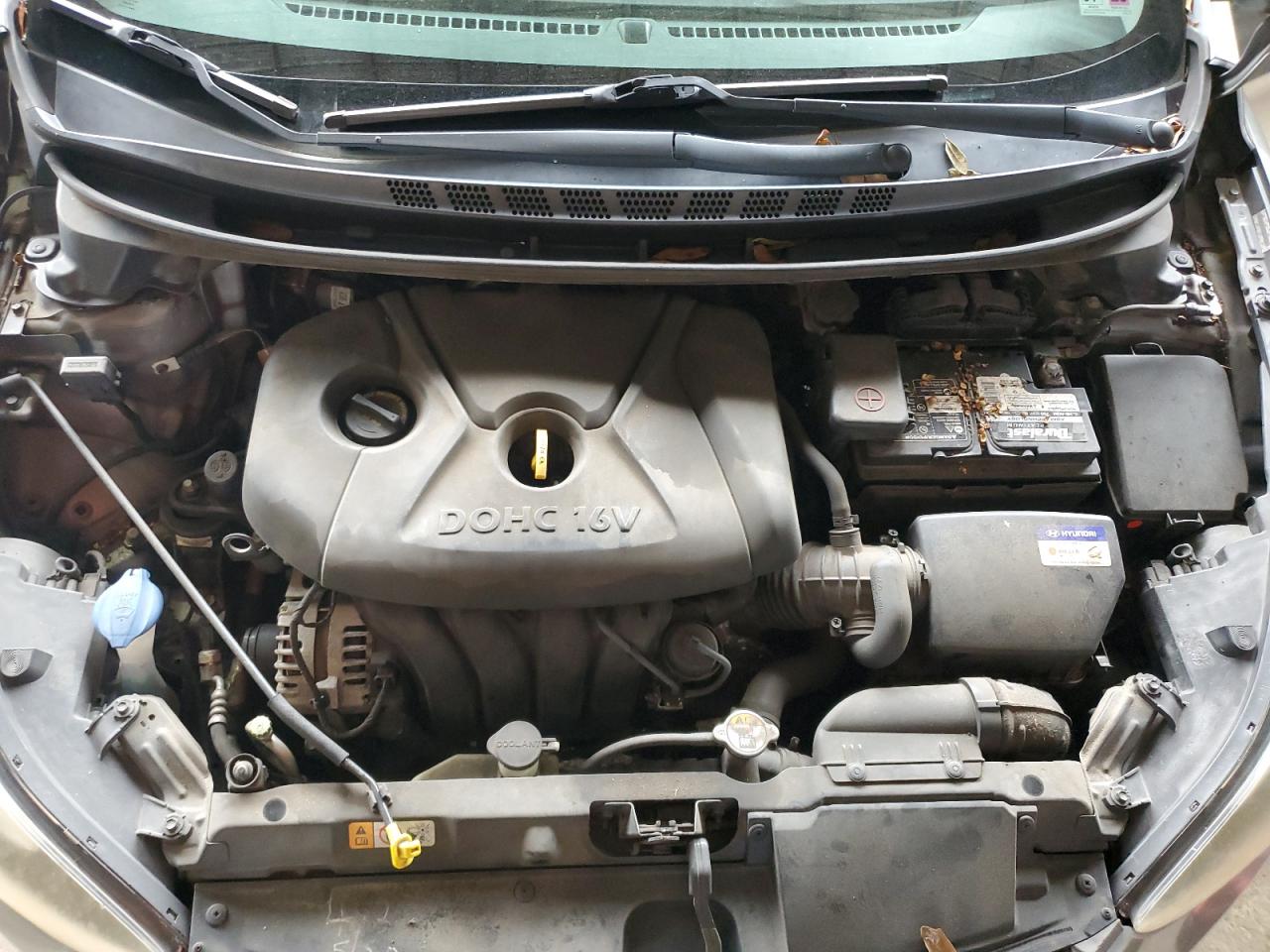 2015 Hyundai Elantra - Image 11