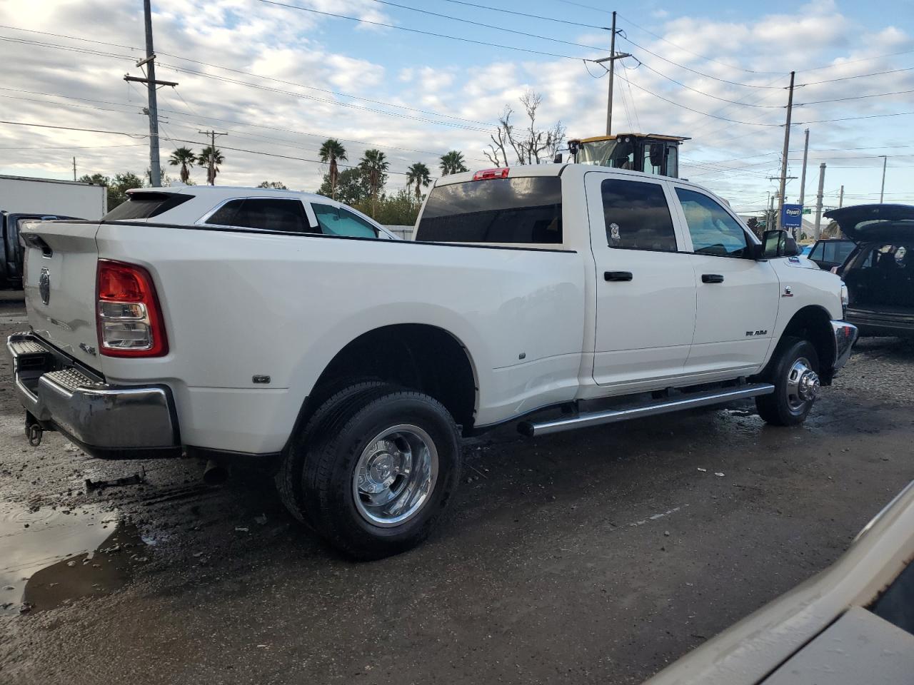 2020 RAM 3500 - Image 3