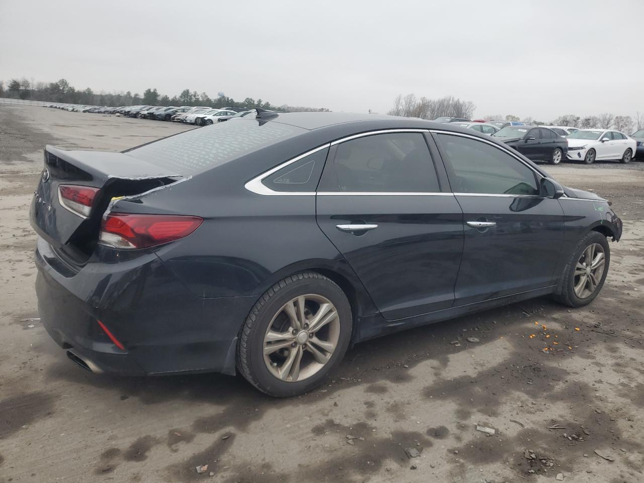2018 Hyundai Sonata - Image 3