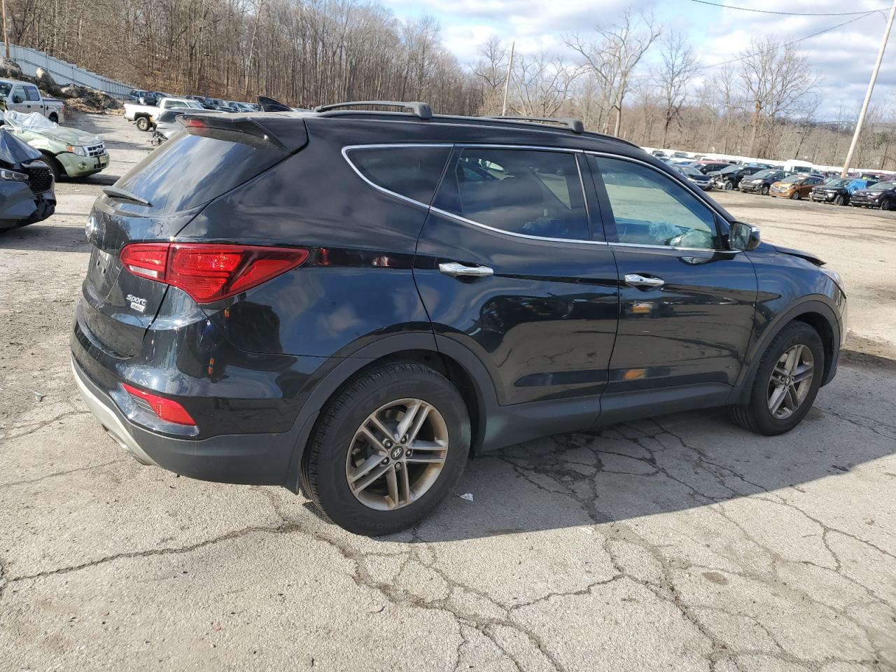 VIN 5NMZUDLB7JH104017 2018 HYUNDAI SANTA FE no.3