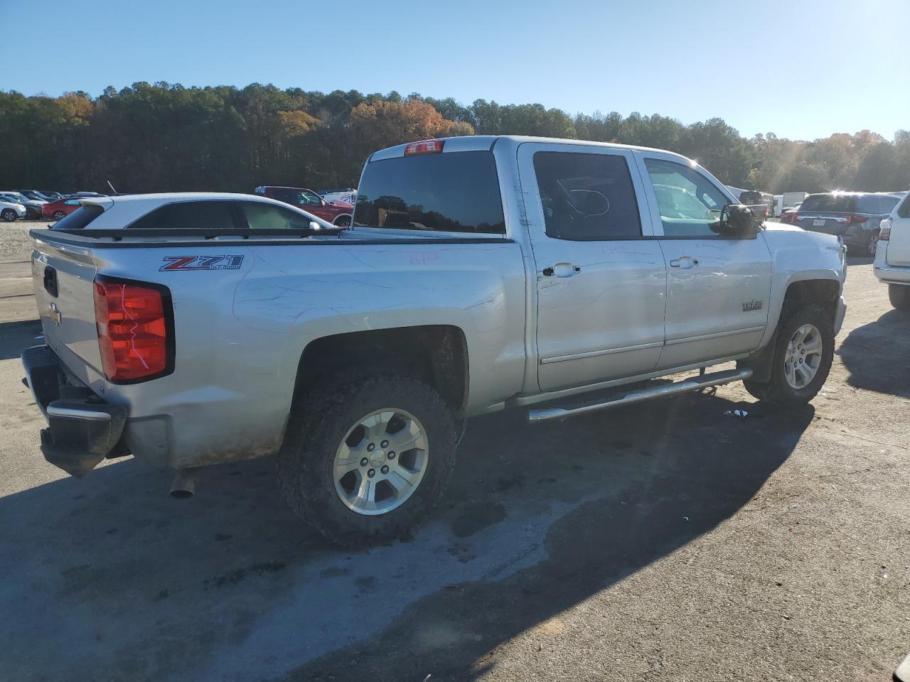 VIN 3GCUKREC4HG356056 2017 CHEVROLET ALL Models no.3