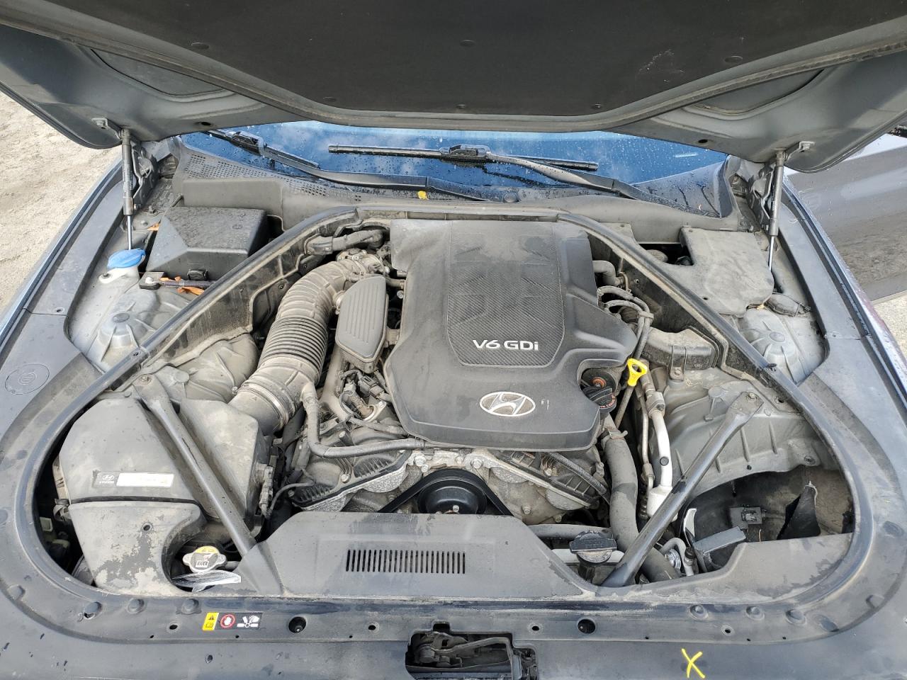 2016 Hyundai Genesis - Image 11