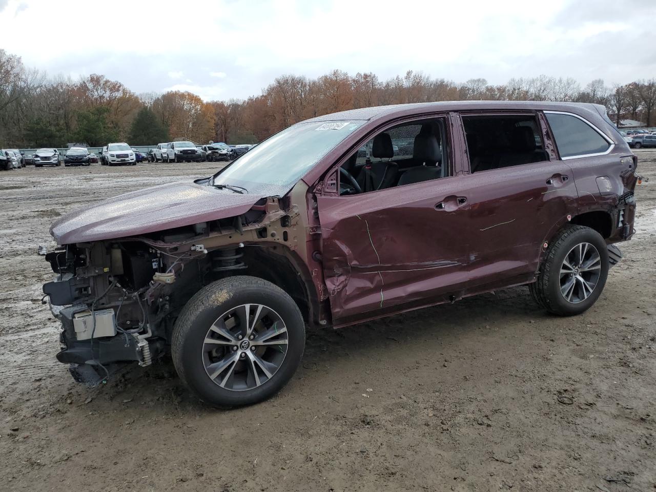 2019 Toyota Highlander - Image 1
