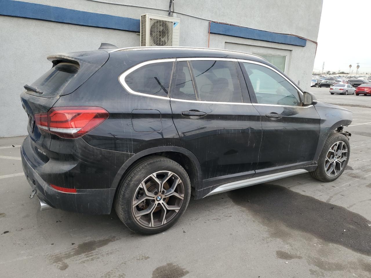 VIN WBXJG7C03M5S82828 2021 BMW X1 no.3