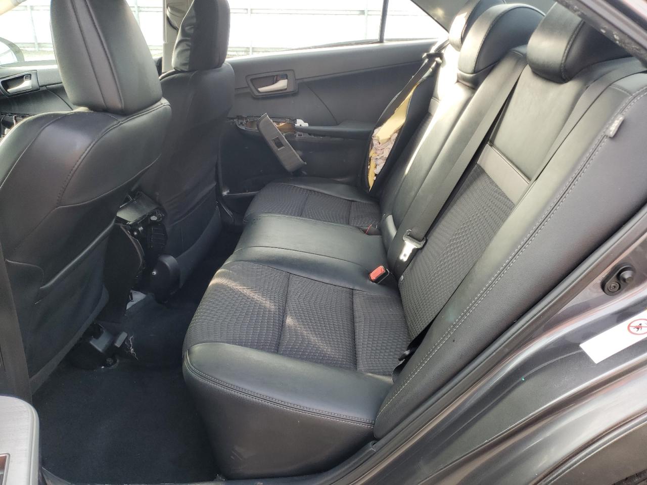 2013 Toyota Camry - Image 11