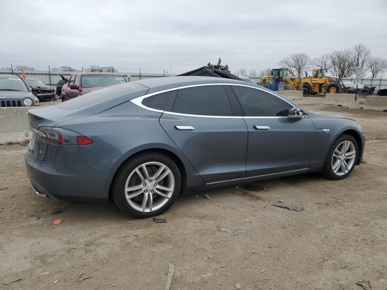 VIN 5YJSA1CN8DFP26232 2013 TESLA MODEL S no.3