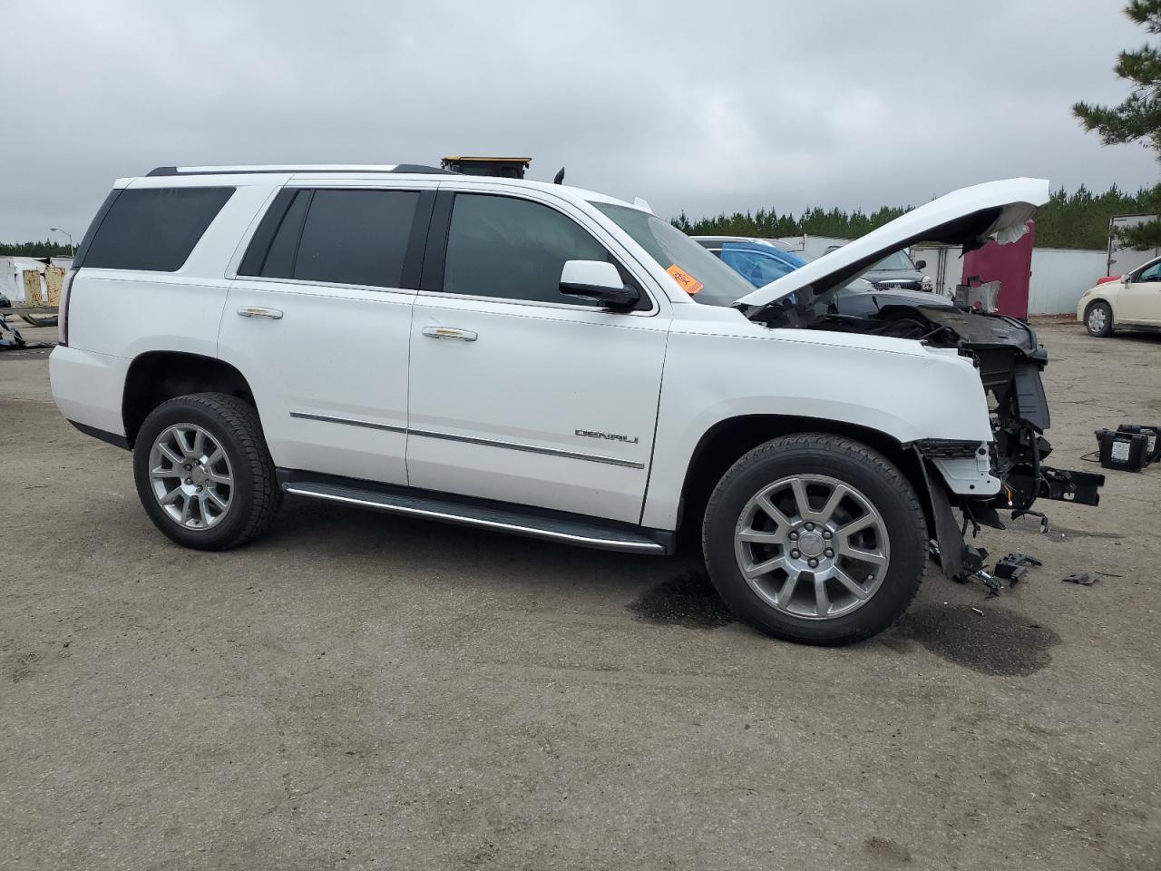 2020 GMC Yukon - Image 4