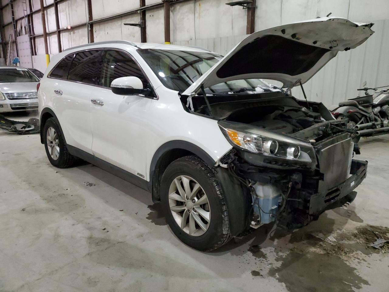 2017 Kia Sorento - Image 4