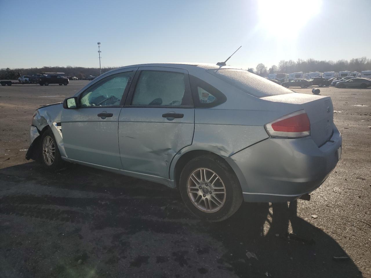 2008 Ford Focus - Image 2