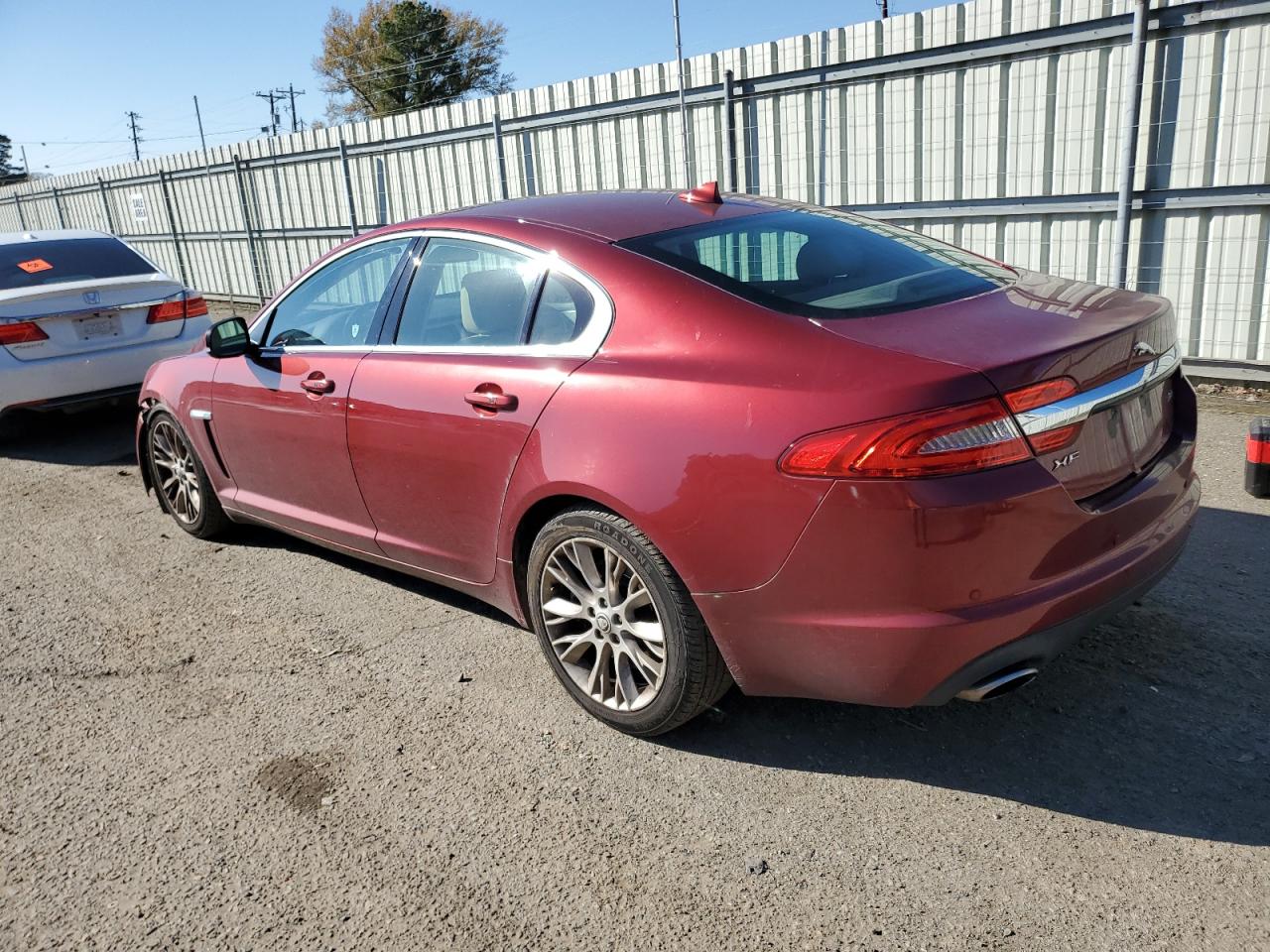 VIN SAJWA0E71D8S91811 2013 JAGUAR XF no.2