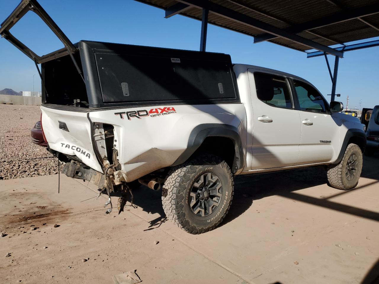 2017 Toyota Tacoma - Image 3