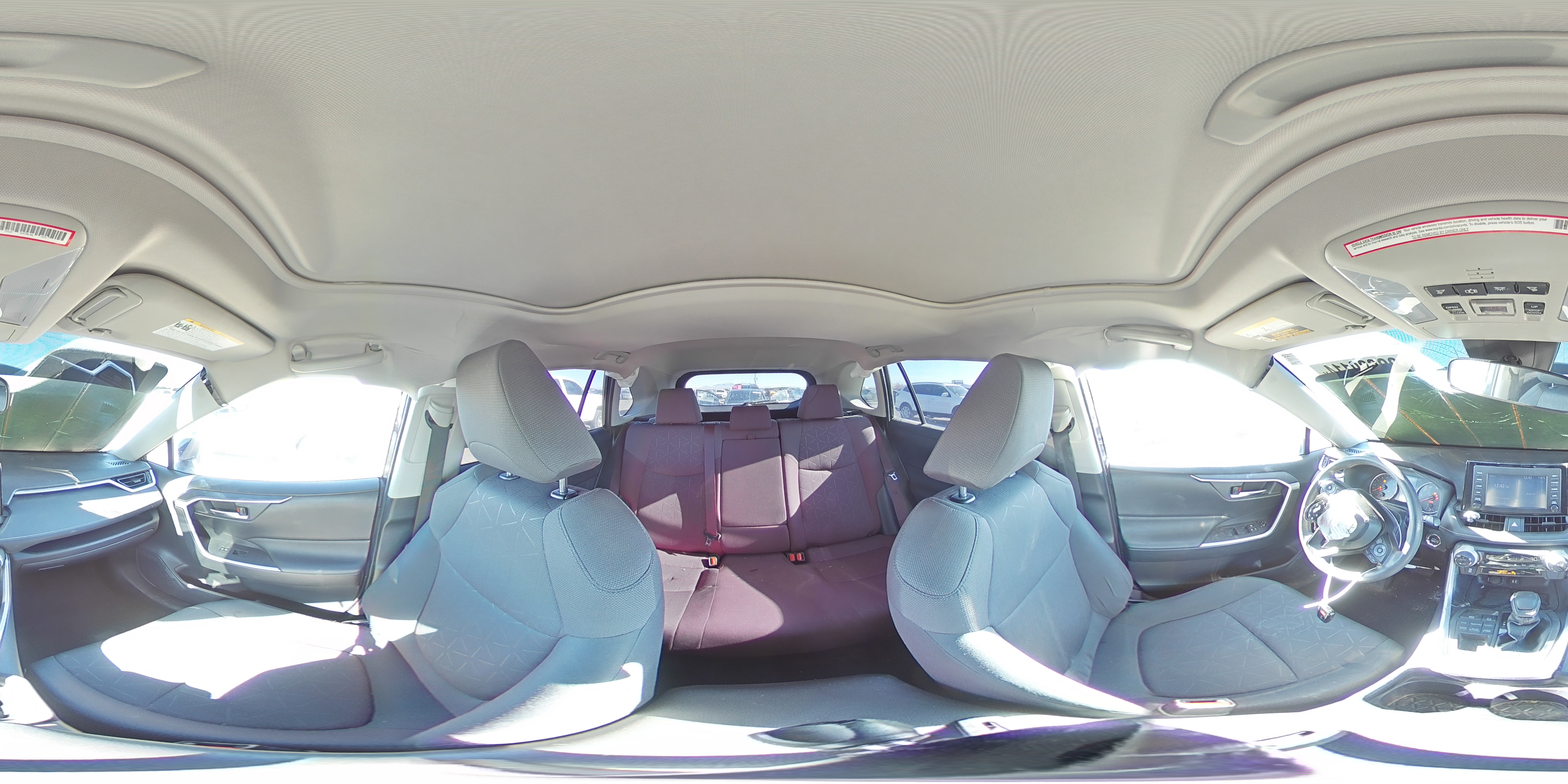 2019 Toyota RAV 4 - Image 13