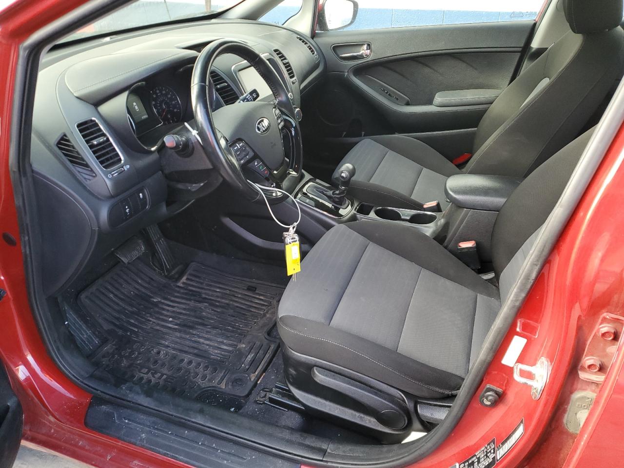 3KPFL4A74JE255585 KIA FORTE 2018