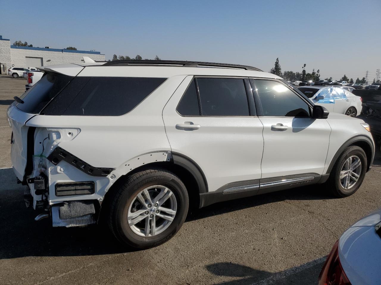 VIN 1FMSK7DH5RGA55913 2024 FORD EXPLORER no.3