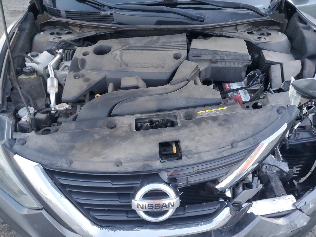 2016 Nissan Altima - Image 13