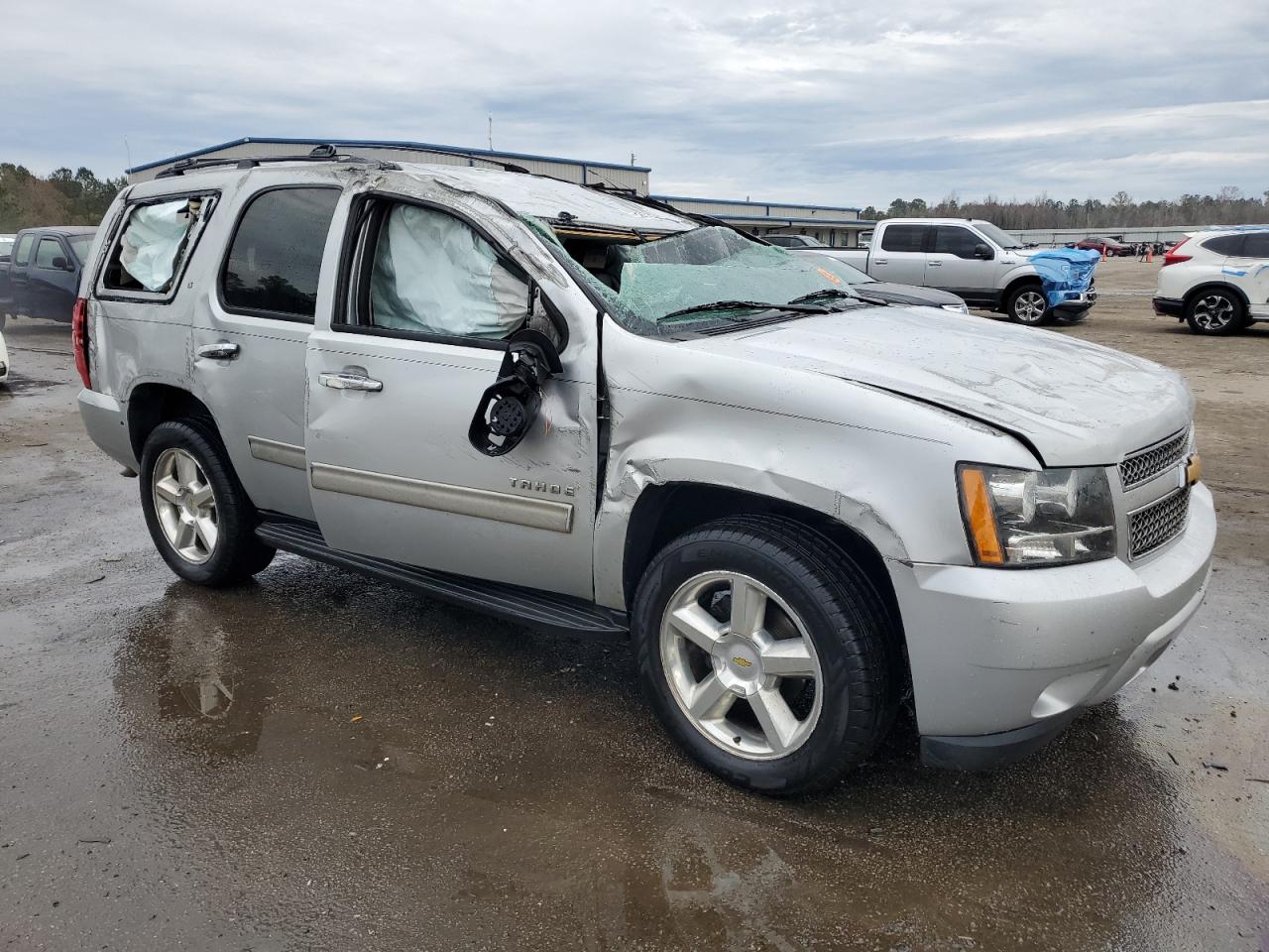2013 Chevrolet Tahoe - Image 4