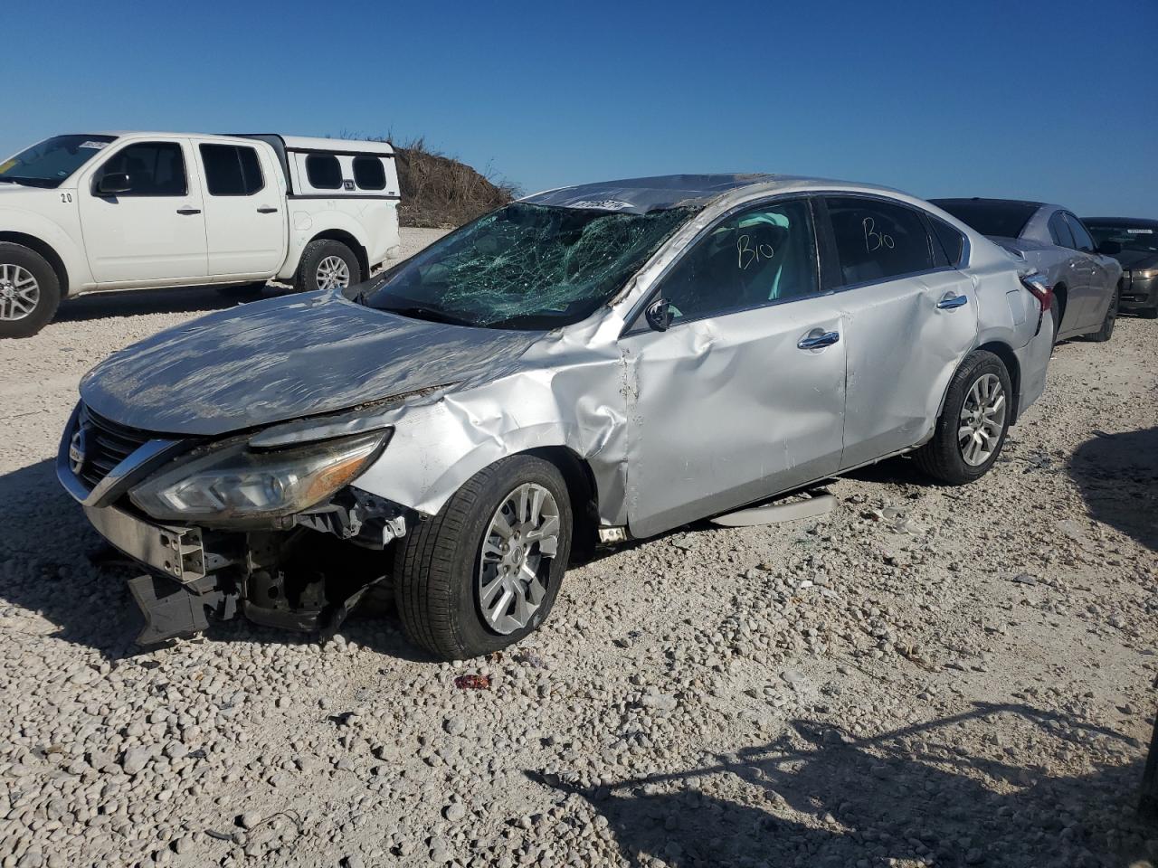 2017 Nissan Altima - Image 1