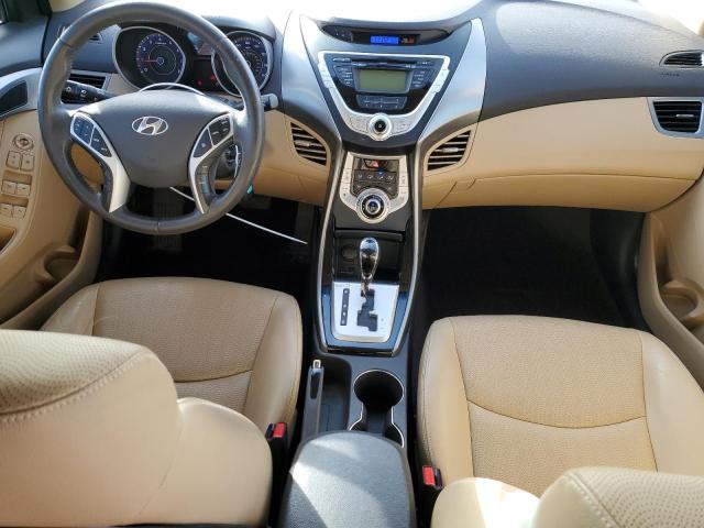  HYUNDAI ELANTRA 2012 Красный