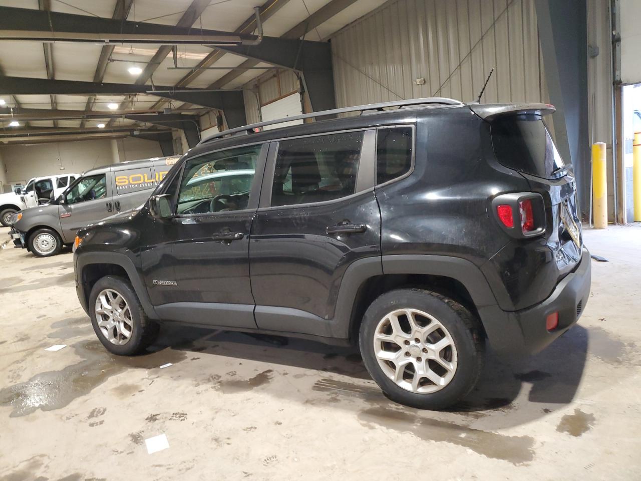 2015 Jeep Renegade - Image 2