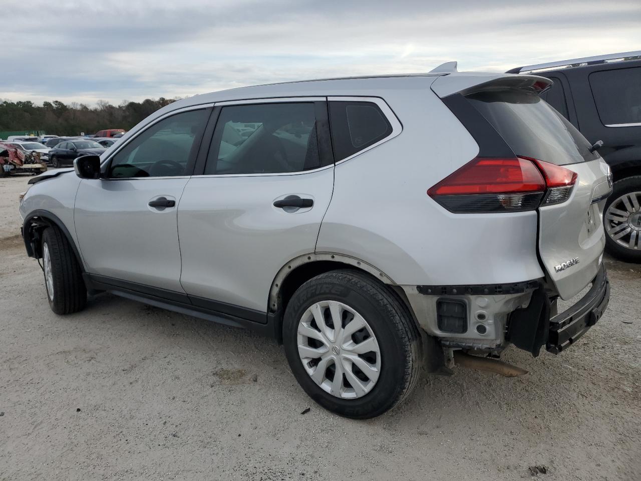 JN8AT2MV7HW003892 NISSAN ROGUE 2017