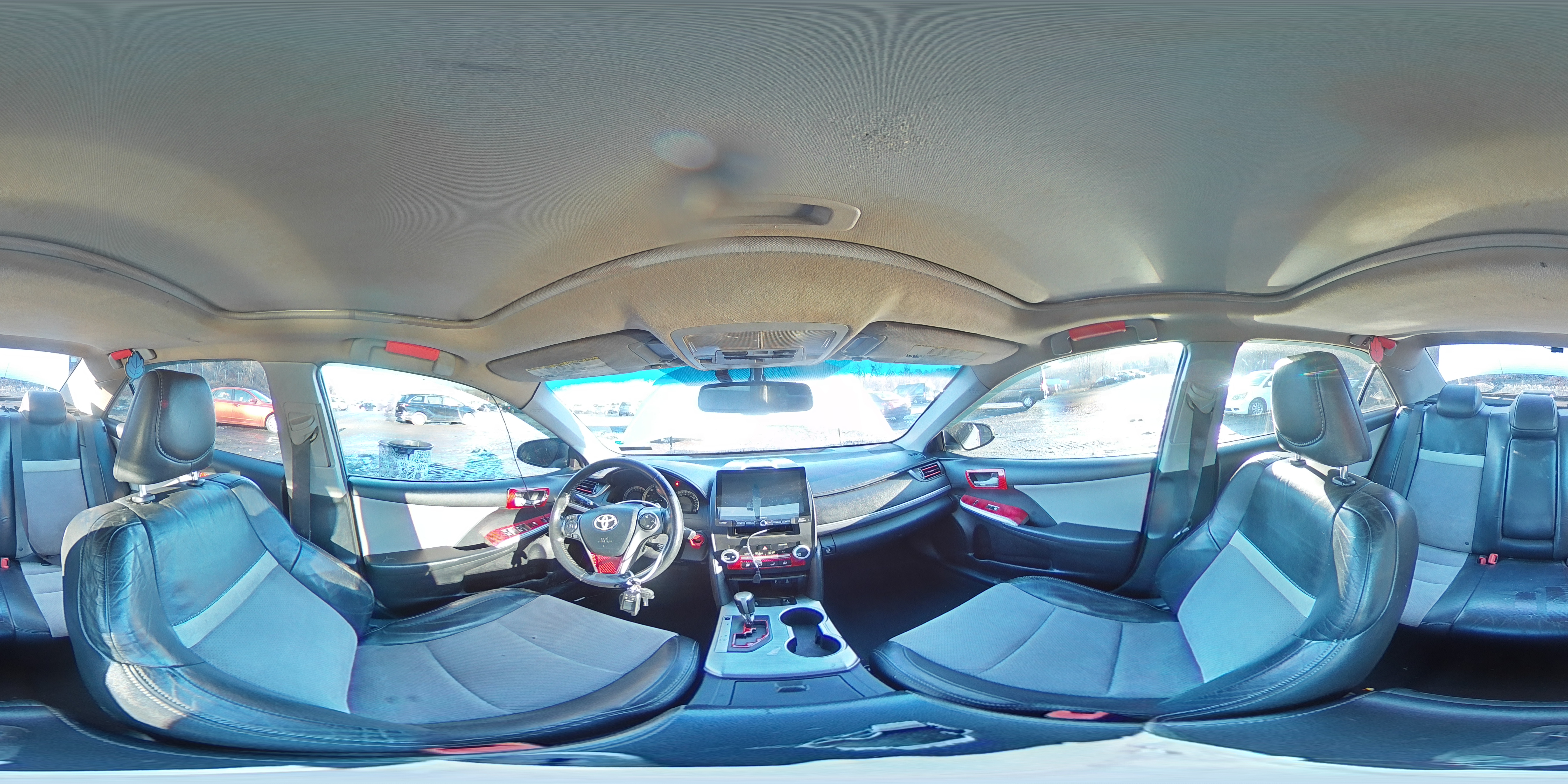 2012 Toyota Camry - Image 12