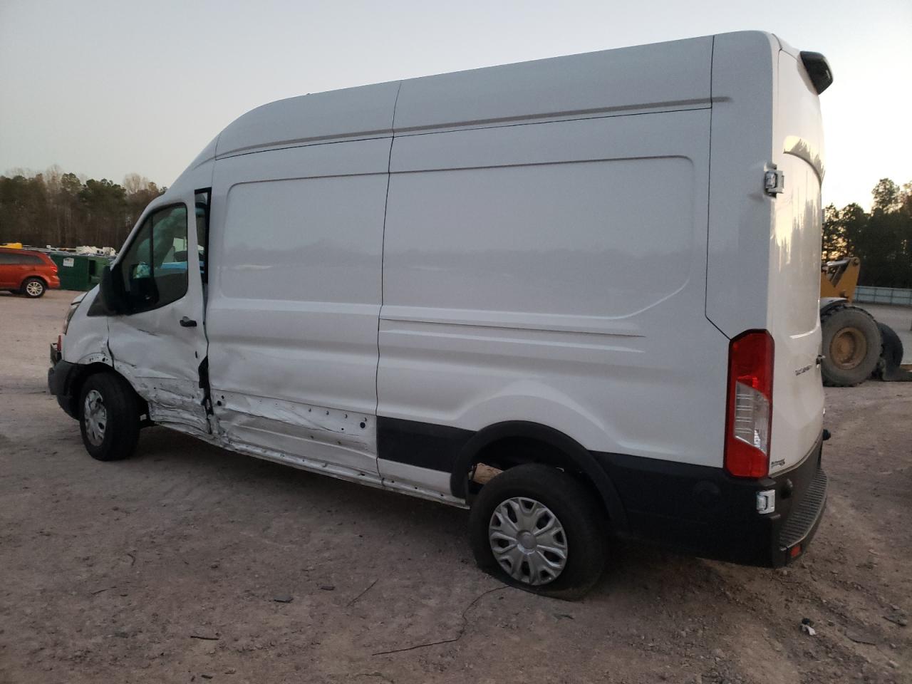 VIN 1FTBR1X82PKB31672 2023 FORD TRANSIT no.2