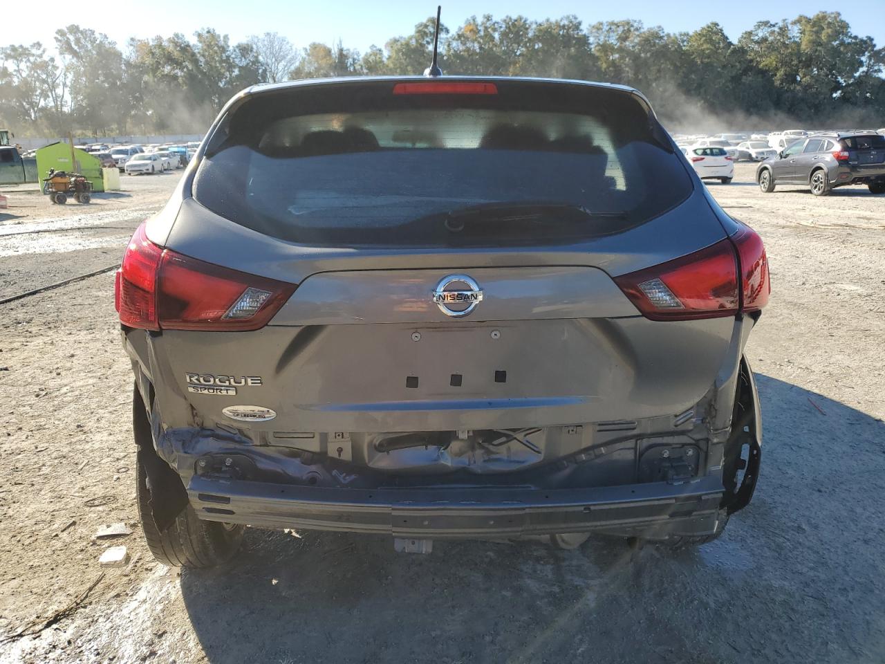 2017 Nissan Rogue - Image 6