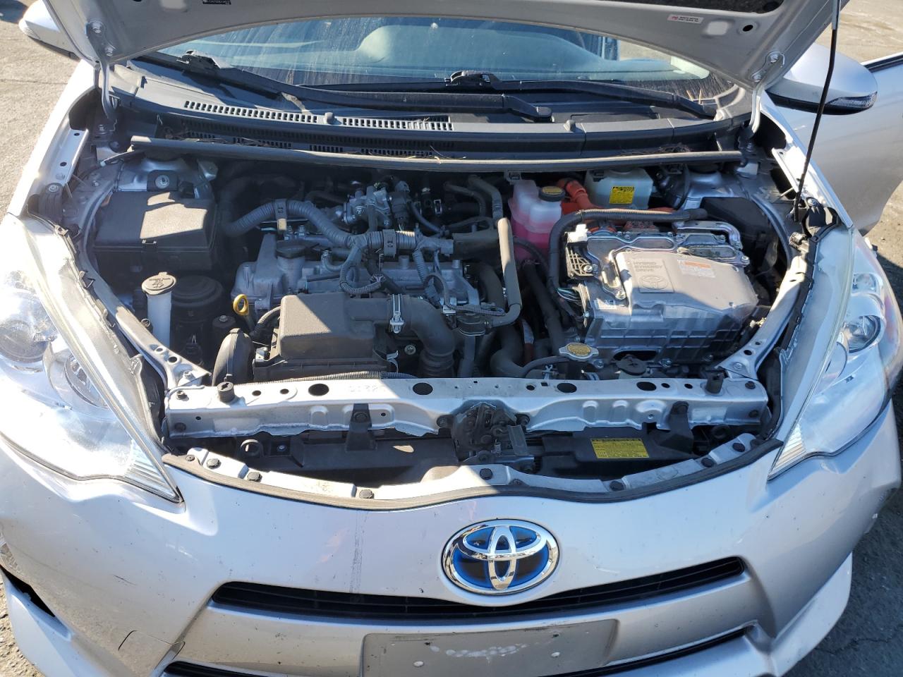 VIN JTDKDTB30D1049737 2013 TOYOTA PRIUS no.11