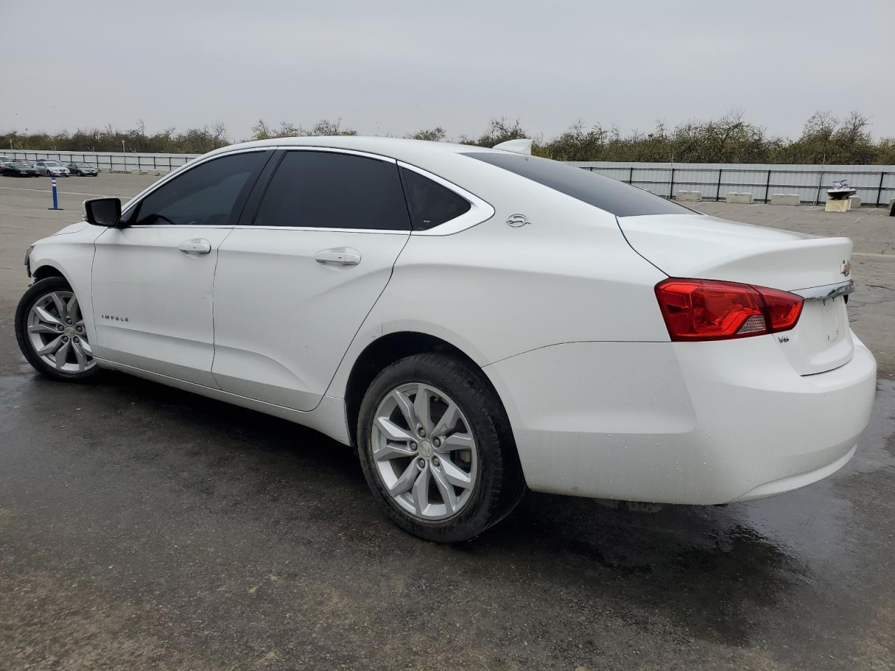 2018 Chevrolet Impala - Image 2