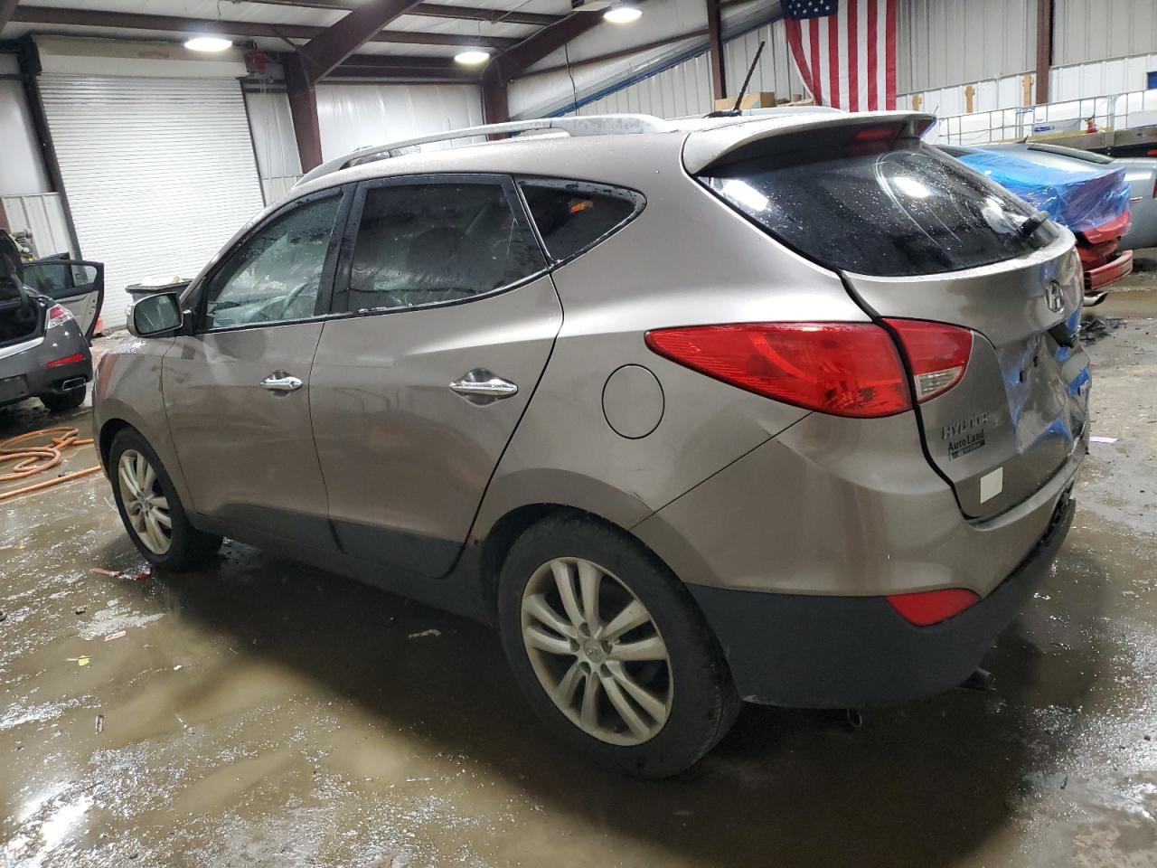 2012 Hyundai Tucson - Image 2