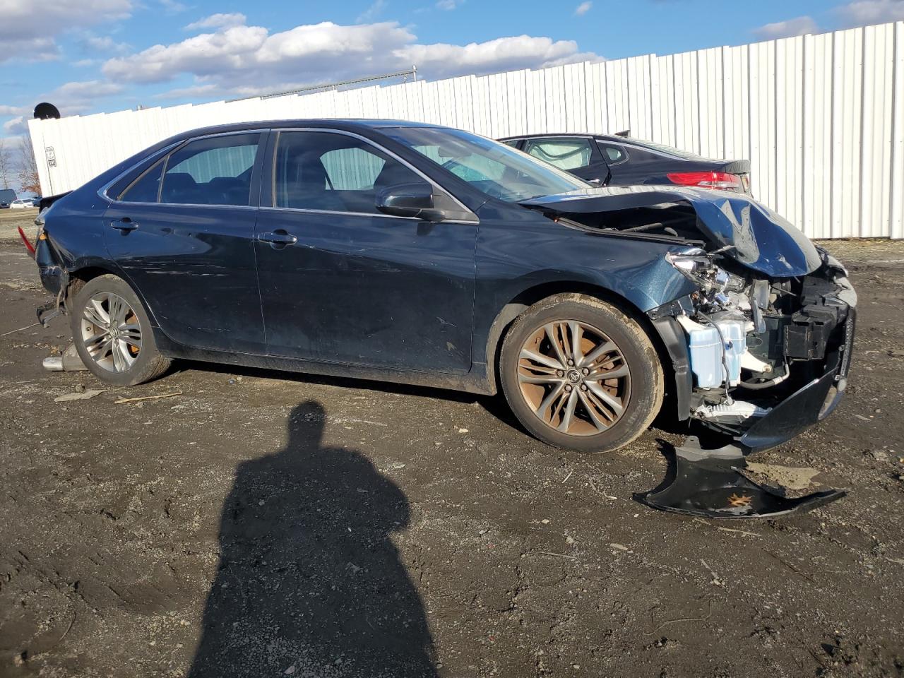 VIN 4T1BF1FK4GU532758 2016 TOYOTA CAMRY no.4