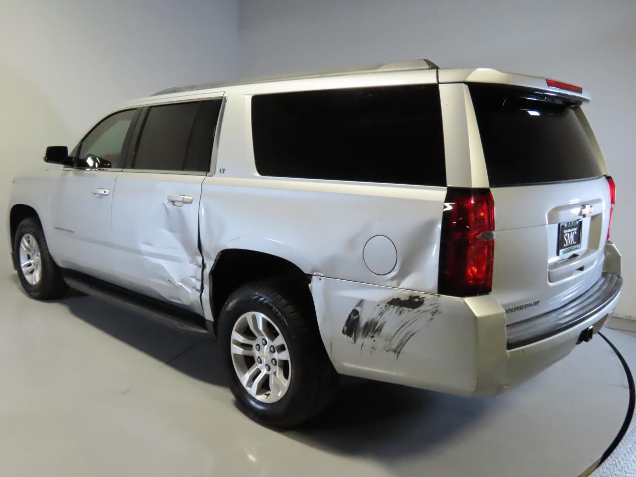 VIN 1GNSKHKC9JR395664 2018 CHEVROLET SUBURBAN no.4