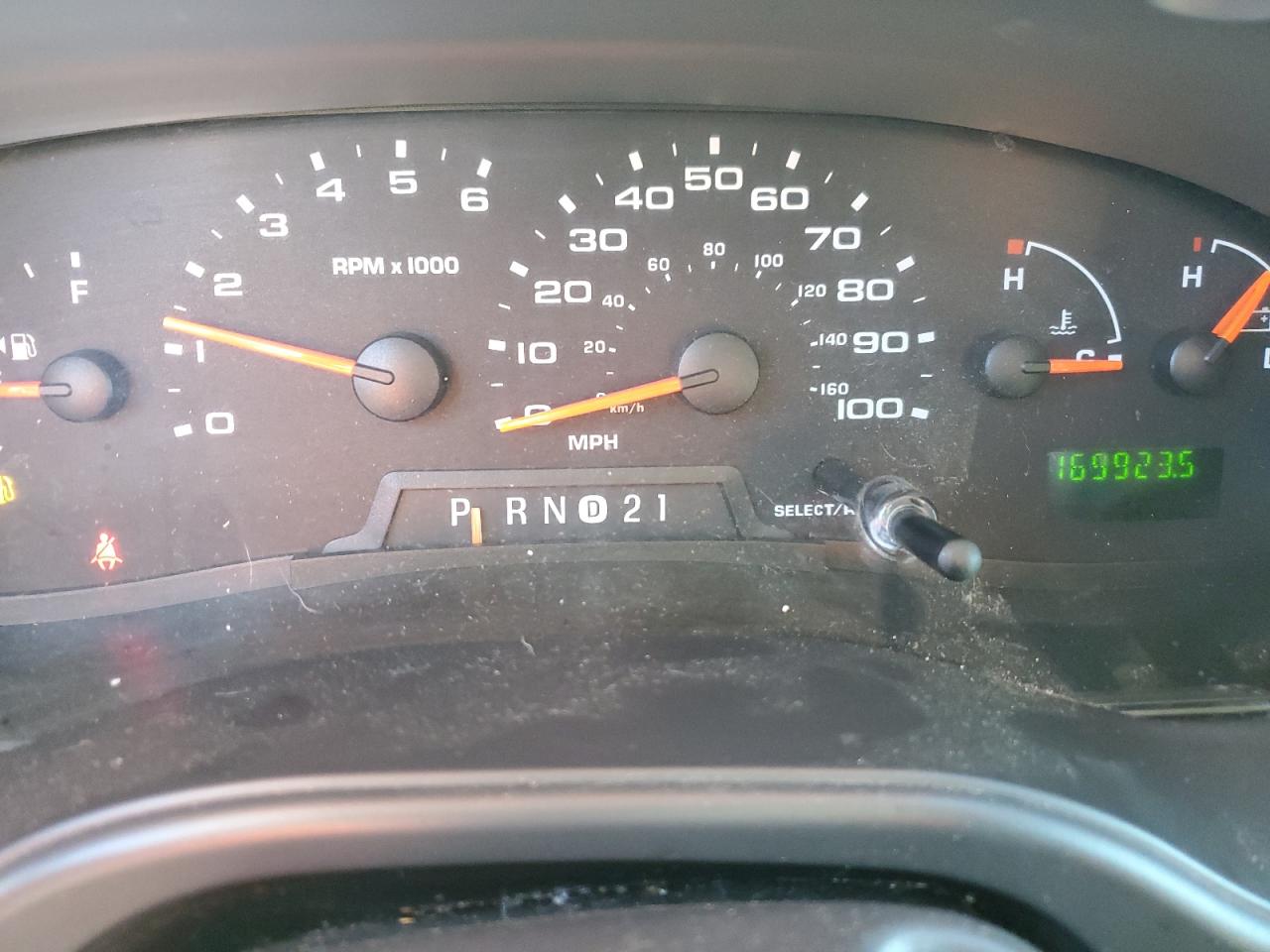 2006 Ford Econoline - Image 9